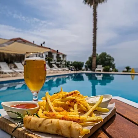 Marin Yalikavak מלון אהבה 3*